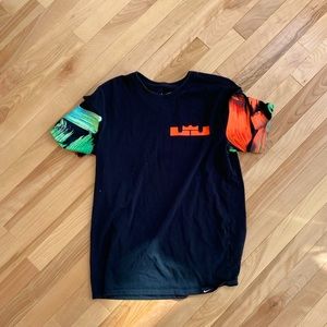 LEBRON NIKE TEE